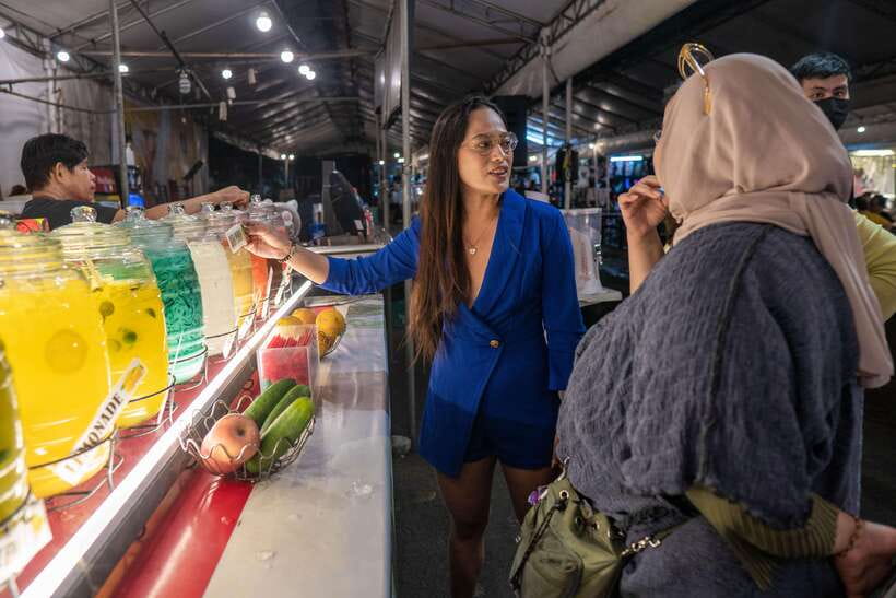 Makati: Street Food Experience with a Local Guide - Photography adds a useful extra