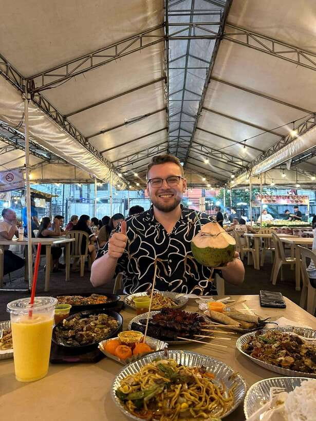 Makati Street food Tour, End with a Rooftop City View - What Dinner Means at This Price