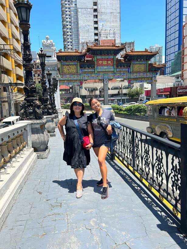 Manila: Binondo Chinatown Guided Walking Tour - Entering Binondo, Manila’s old Chinatown