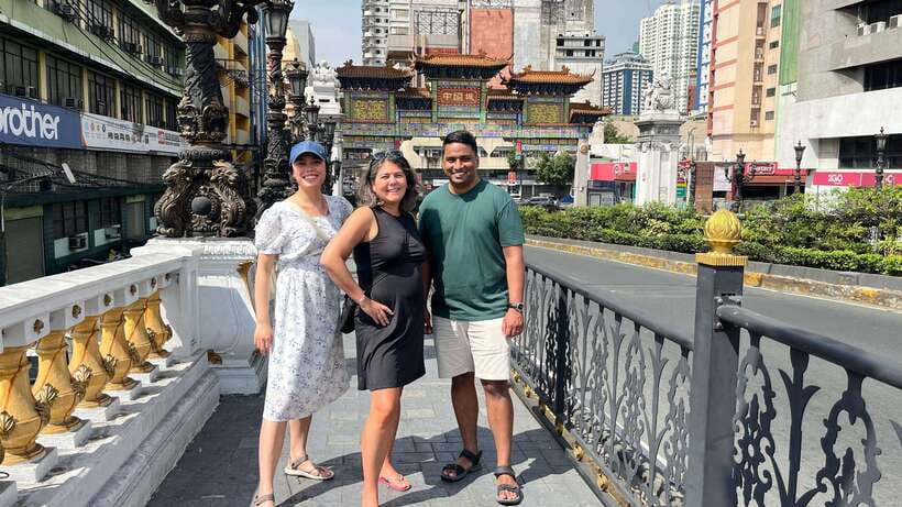 Manila: Binondo Chinatown Guided Walking Tour - Chinese Filipino food, one stop at a time
