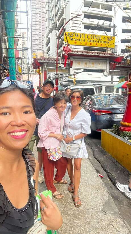 Manila Chinatown Food Tour with Local Guide - Binondo in two hours: food, streets, and old Manila