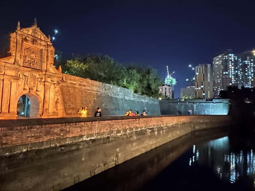 Manila: Enchanting Night Tour of Manila's Historic Landmarks - Manila’s night lights and the return drive