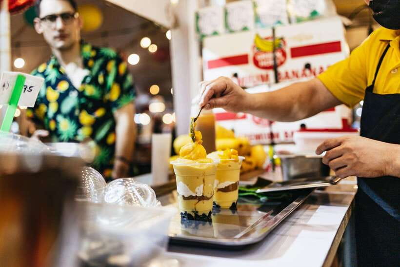 Manila: Guided Night Market Experience - Local food, produce, and Chinatown