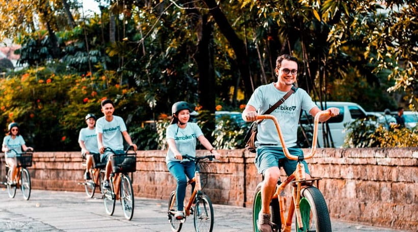 Manila: Guided Sunset Bamboo Bike Tour in Intramuros - Puerta Real Gardens brings a quiet pause