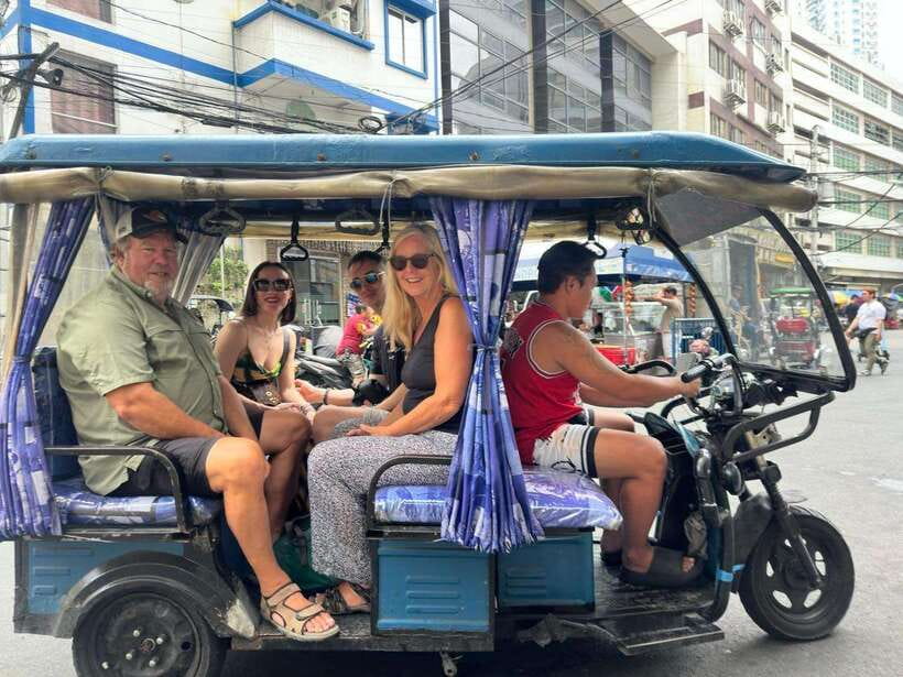 Manila: Guided Tuk Tuk Ride - Who should book this experience?