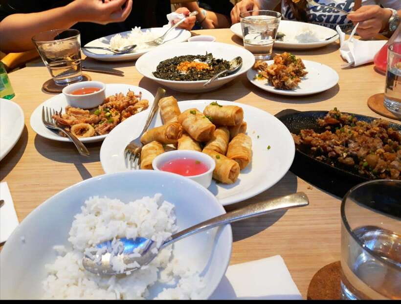 Manila: Intramuros and Chinatown Food Tour with Food Samples - Finishing at Binondo Church
