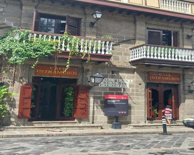 Manila: Intramuros Heritage Tour - Casa Manila adds everyday life to the route