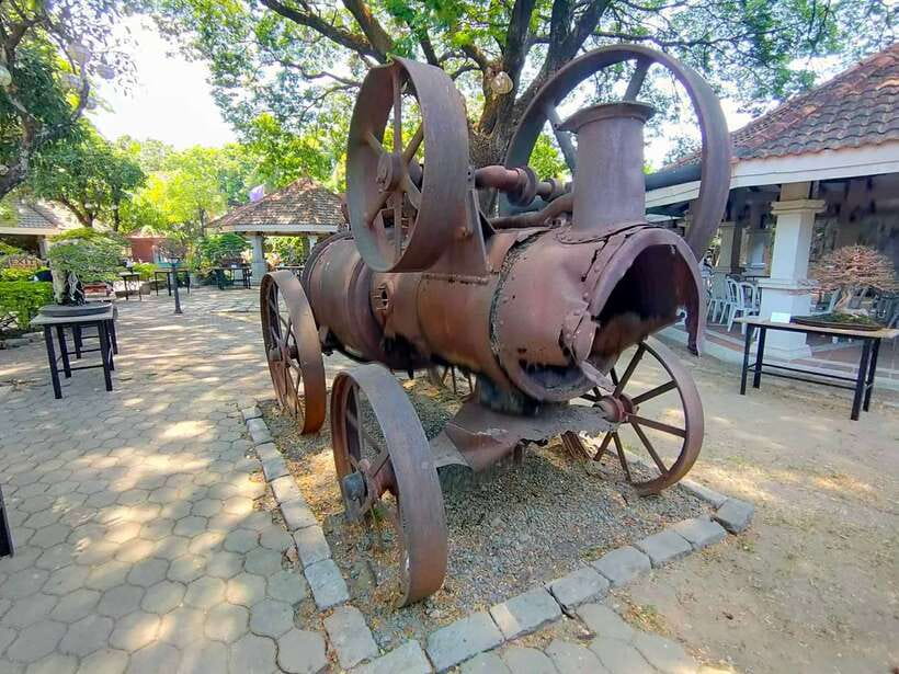 Manila: Rich History of Intramuros Private Tour - Casa Manila and Spanish colonial home life