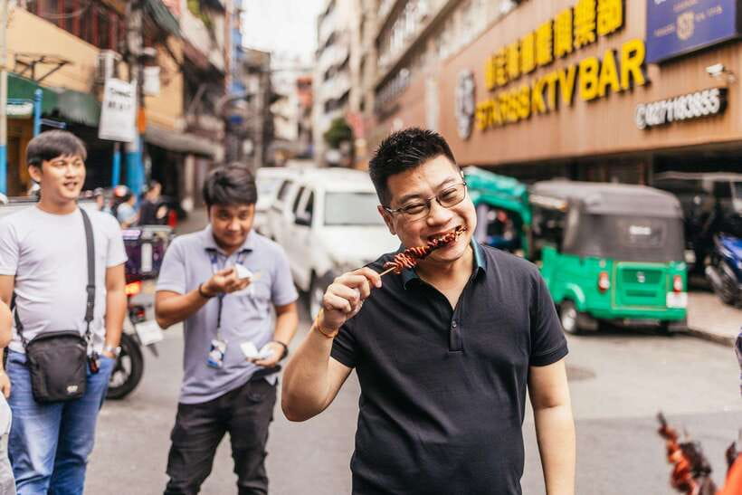 Manila: Street Food and Drinks Walking Tour with Tastings - Jeepneys and the Lamborghini tricycle