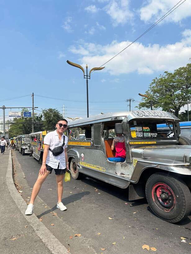 Manila Tuktuk and Jeepney Ride Guided Tour - A realistic two-hour itinerary