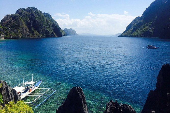 Off the Beaten Path Private Tour El Nido (Sibaltan) - A private answer to El Nido’s four-route problem