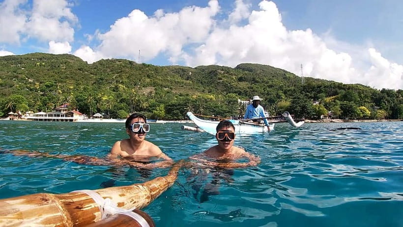 Oslob: Whale Shark Tour with Sumilon & Moalboal Snorkeling - Sumilon Island and the one-hour sandbar stop