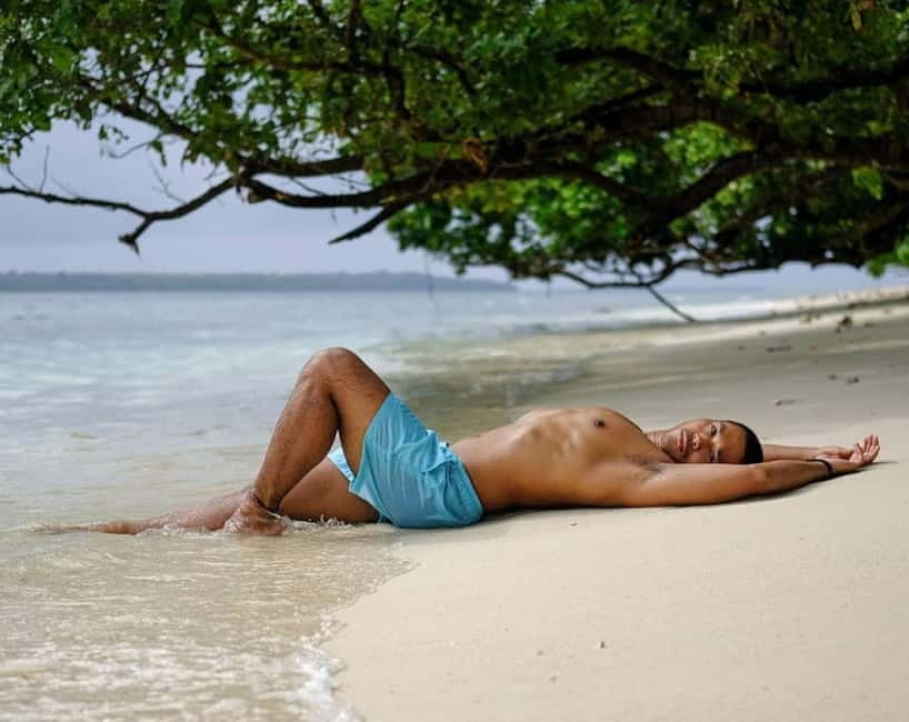 PALAWAN: Balabac Island Hopping with Full board Meals - Mansalangan Sandbar and Siksikan Island