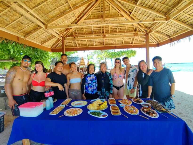 Palawan: Honda Bay Island Hopping Cruise - Crowds, timing, and the real pace of the day