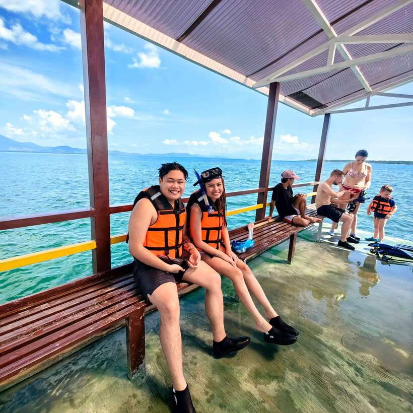 Palawan: Honda Bay Island Hopping Cruise - Starfish Island and the first swim