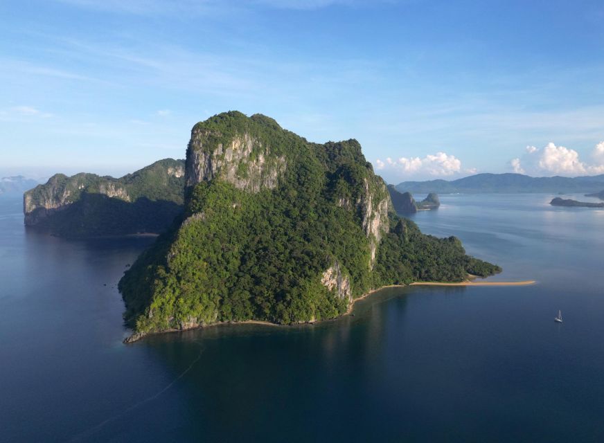 Palawan: Private Sailing Yacht Cruise in El Nido - Lagen Island for a slower afternoon