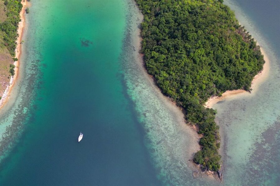 Palawan: Private Sailing Yacht Cruise in El Nido - Leaving Corong Corong at 10 am