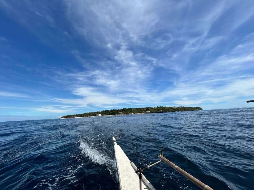 Pamilacan island: Dolphins, snorkel, lunch and walking tour - Why Pamilacan makes a better full-day escape