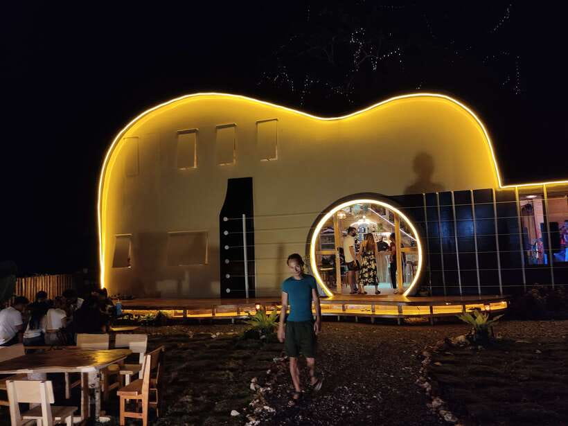 Panglao Bohol Island: Alona Beach Pub Crawl with Drinks - My verdict on this $17 night out