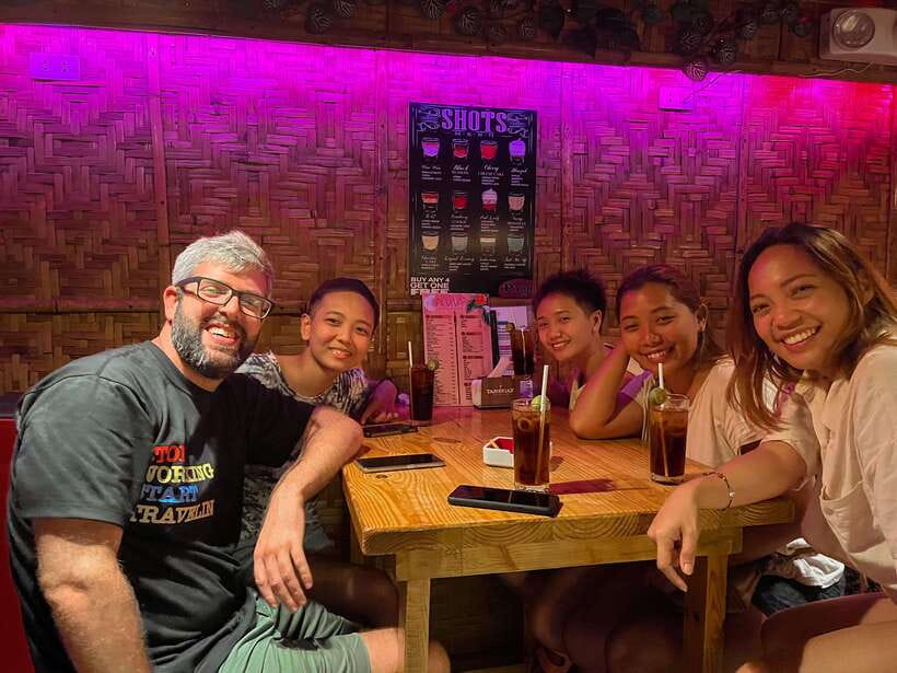 Panglao Bohol Island: Alona Beach Pub Crawl with Drinks - The guide and group atmosphere