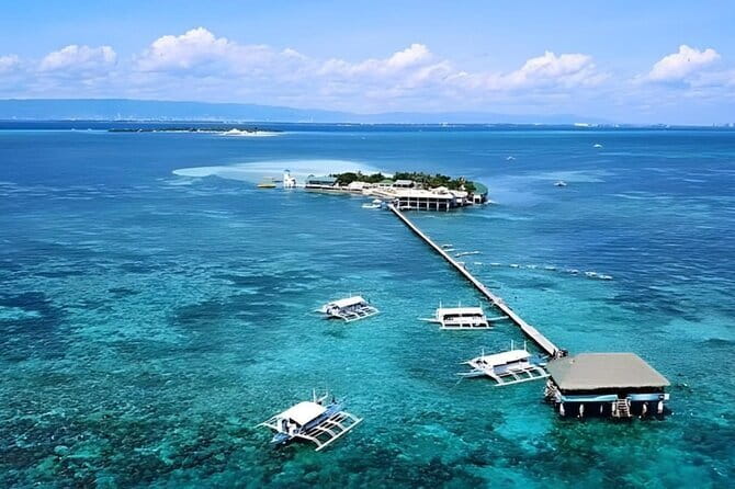 Private Island Hopping in Nasuluan, Hiltotongan and Caohngan - Caohagan for lunch and a slower break