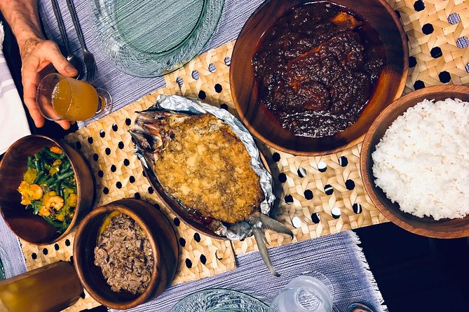 Private Market Tour and Filipino Cooking Class in Manila with Isi - Sitting down to a Filipino home-cooked meal