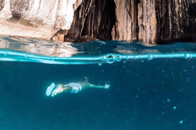 Private Palawan Expedition, El Nido to Coron 3 Days 2 Nights - The private format and crew service