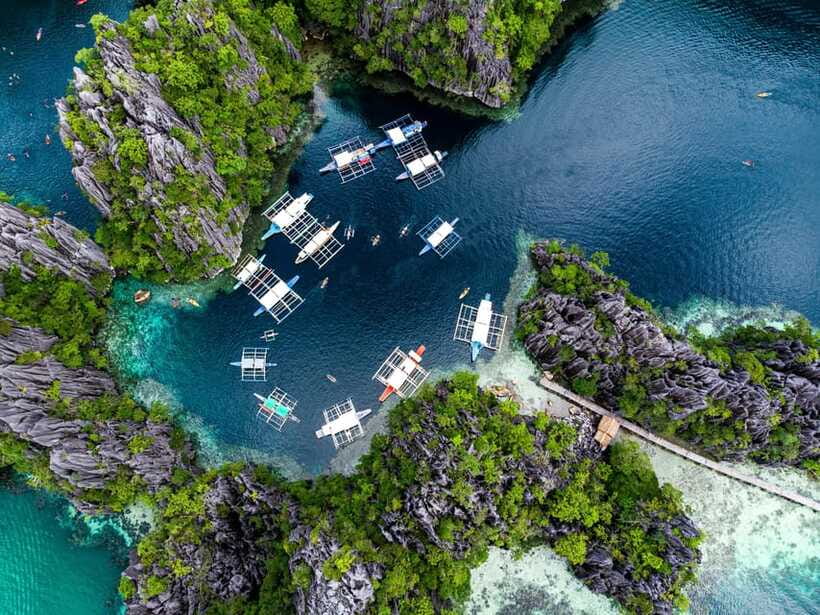 Private tour of the highlights of El Nido - Helicopter Island for snorkeling time