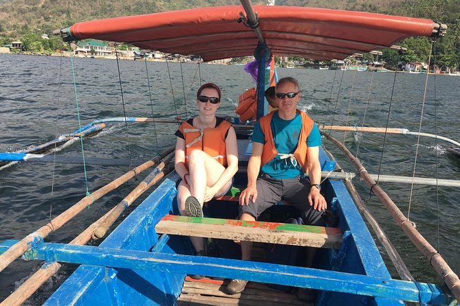 Private Tour: Tagaytay Midlands & Taal Volcano Boat Ride - Lunch above Taal Lake