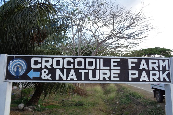 Puerto Princesa half day City tour a sightseeing excursion - Baywalk Park for a quick waterfront pause