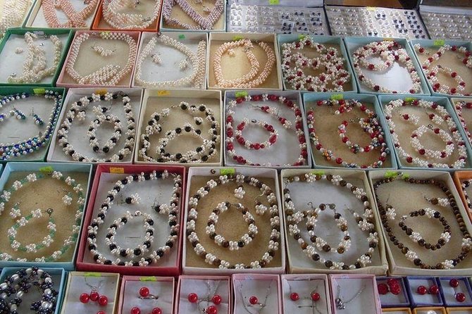 Puerto Princesa: Half-day Tour of the City - Pearls, pasalubong, and the tour’s shopping side