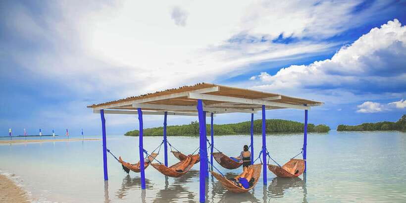 Puerto Princesa: Private Honda Bay Island Hopping Tour - How the private format affects the value