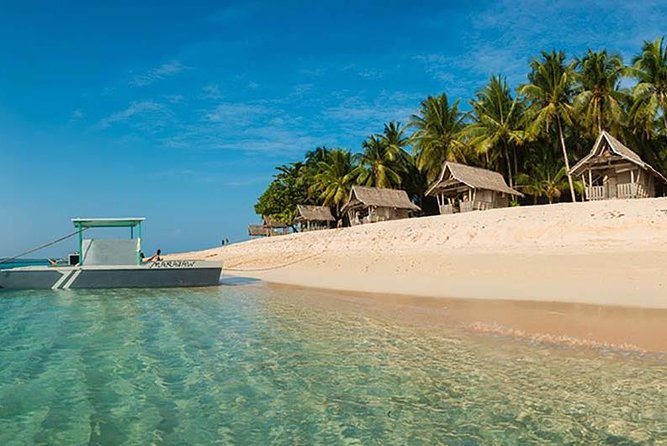 Siargao Island Hopping & land Tour - Magpupungko’s natural pools