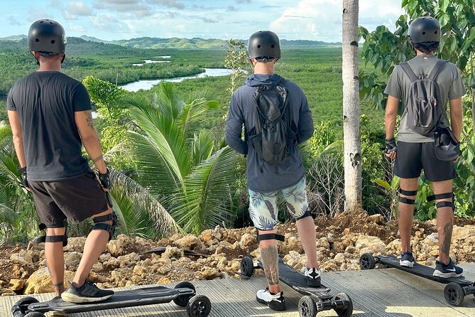 Siargao : Sunset 2 Hours Guided Electric Skate Experience - Learning the board near Jacking Horse Beach