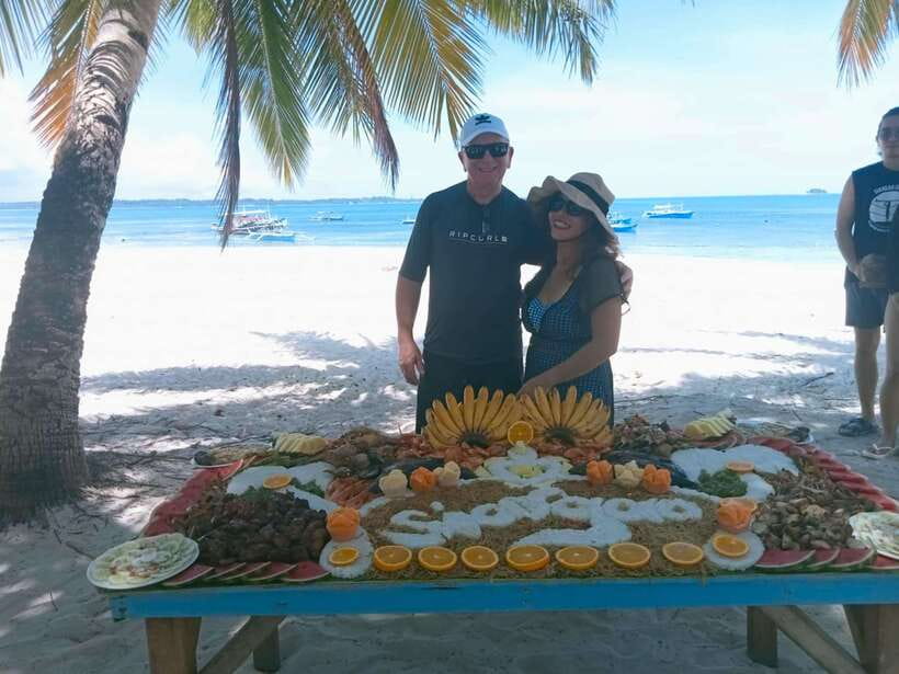 Siargao:Tri Island Hopping Naked Island, Daku, Guyam w/Lunch - What the shared boat experience is really like