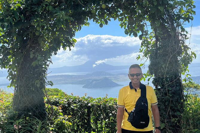 Tagaytay Day Tour sightseeing with Panoramic Taal volcano view - The museum stops bring some culture to the route