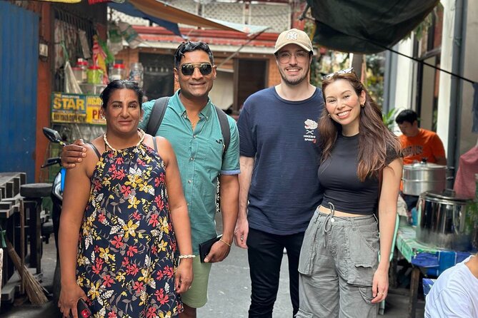 The Hidden Gems of Manila Guided Tour - Binondo: food, trade, and a taste of local routine
