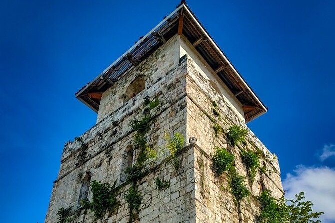 The tour of the must-see sites of Bohol - Baclayon Church adds a historic pause