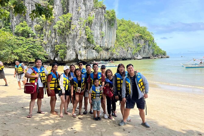 Underground River Group Tour w/ Lunch & Return to Puerto Princesa - Lunch keeps the day simple