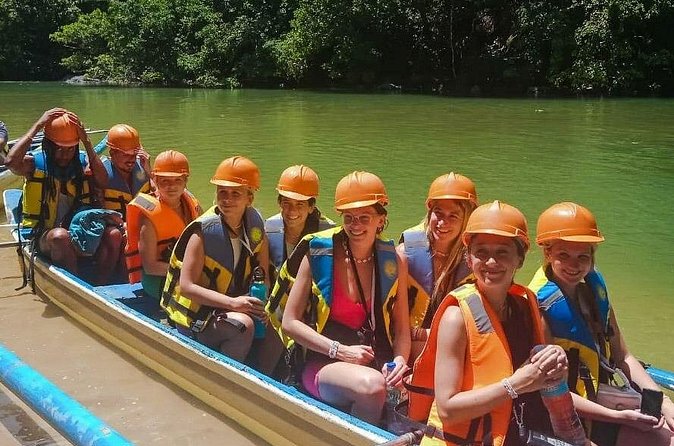 Underground River Tour w/ Private Van, Puerto Princesa to El Nido - Who gets the best value from the $173 price