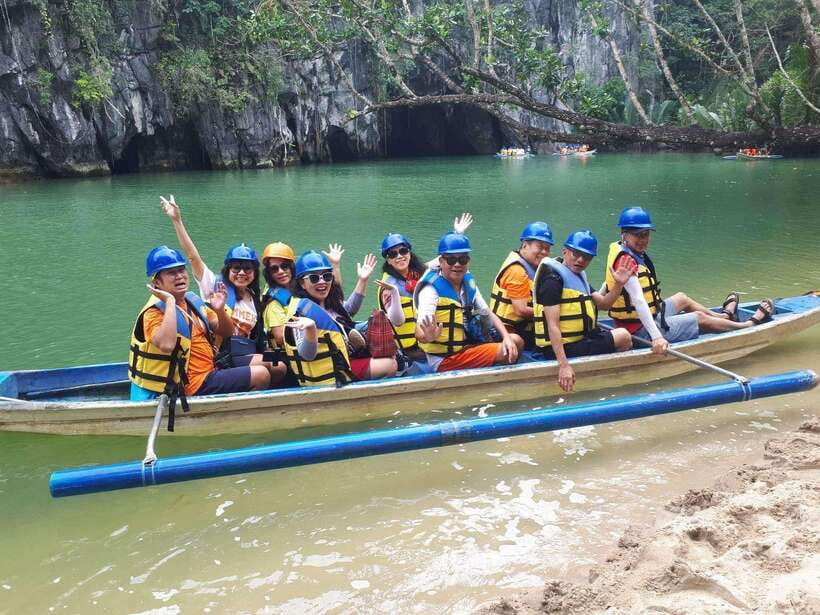 Underground River without Lunch - Reaching the park by motorized boat