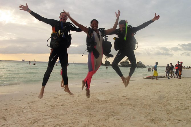 WaterColors - Open Water Diver Certification in Boracay - Day 1: paperwork, theory, and your first boat session